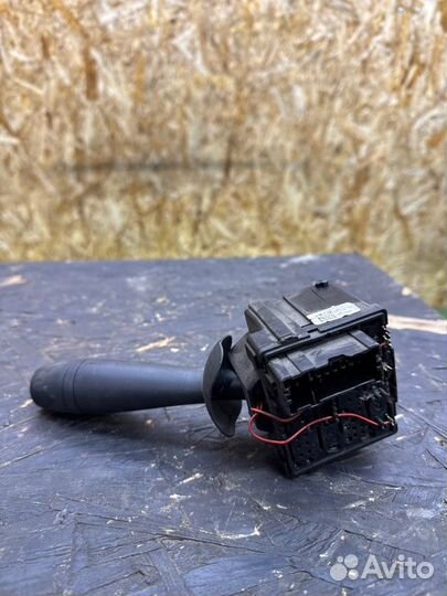 Подрулевой переключатель дворников Renault Logan 2