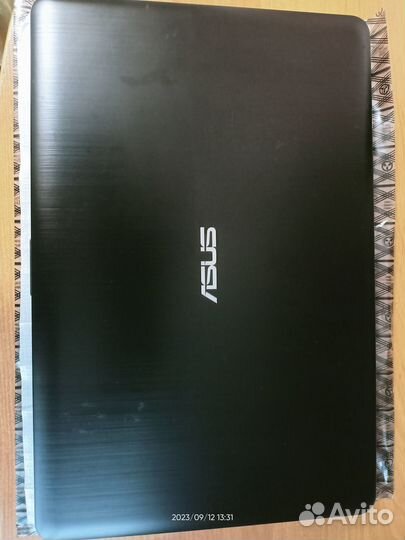 Ноутбук asus