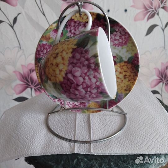 Чашка с блюдцем