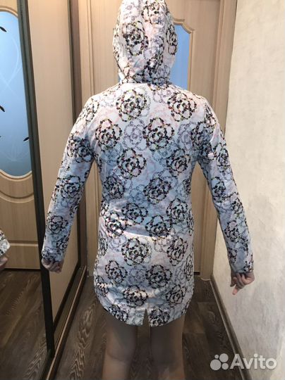 Ветровка для девочки