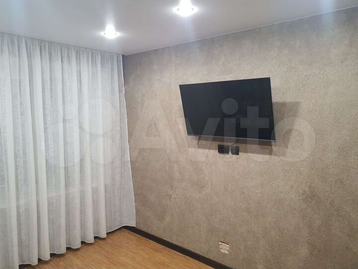 2-к. квартира, 55 м², 1/9 эт.