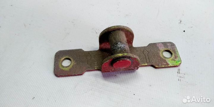 Ответная часть замка багажника Alfa Romeo 164 92