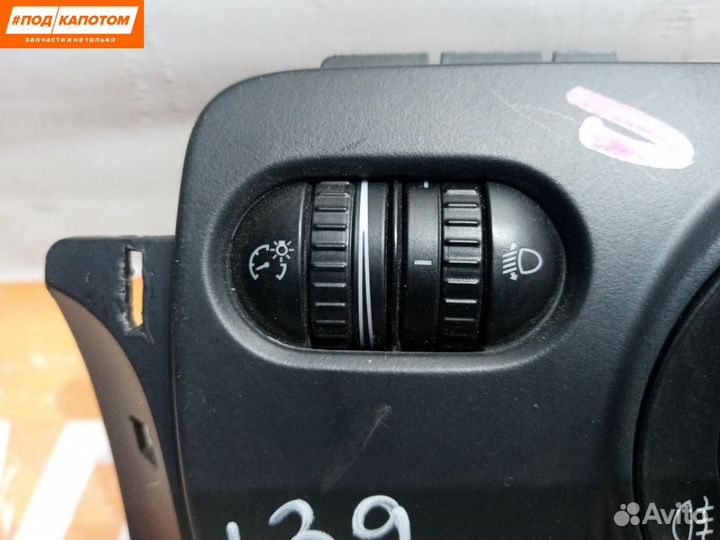 Переключатель света Volkswagen Golf 5 2008