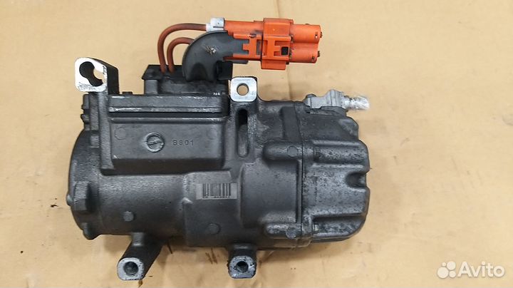 Компрессор кондиционера Lexus LS600h