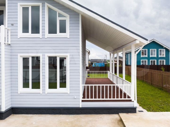 Дом 185 м² на участке 9 сот.