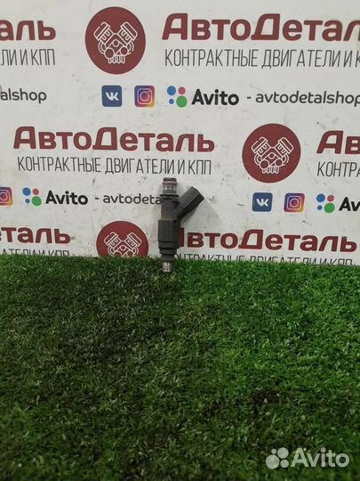 Форсунка топливная Toyota RAV4 2 (XA20) 2002