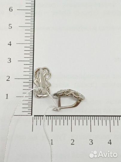 Золотые серьги с фианитом