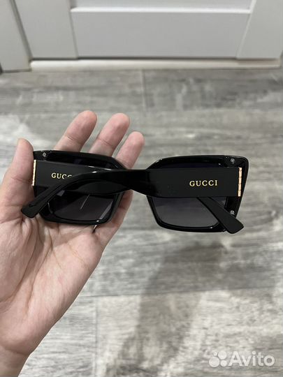 Солнечные очки gucci