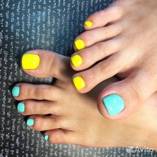 Маникюр, педикюр, гель-лак