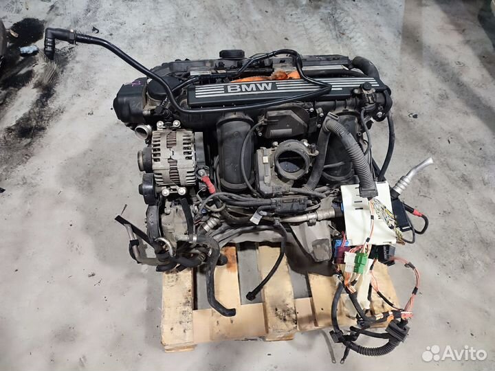 Двигатель BMW 525i E60 2.5 л 190-218 лс N52B25