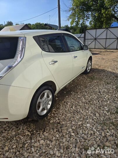 Nissan Leaf 109 л.с. AT, 2012, 140 000 км