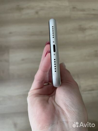 iPhone Xr, 128 ГБ