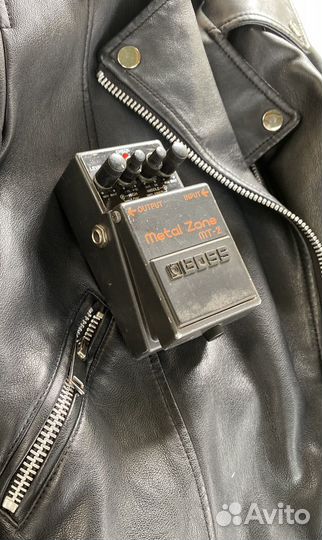 Педаль гитарная Boss MT-2 рабочая б/у