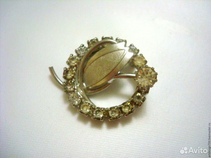 Винтажная брошь. США