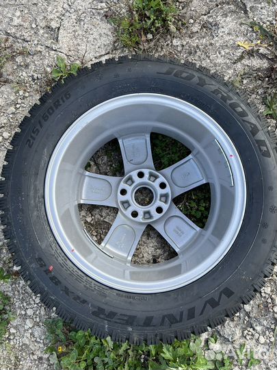 R16 Joyroad Winter RX818 215/60, PCD 5x114.3 DIA 67