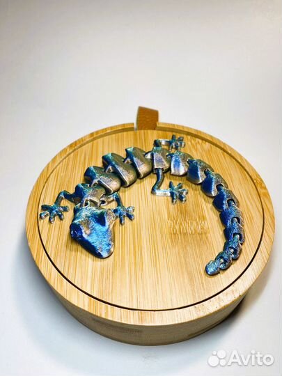 Подвижная ящерка-антистресс (радужная)