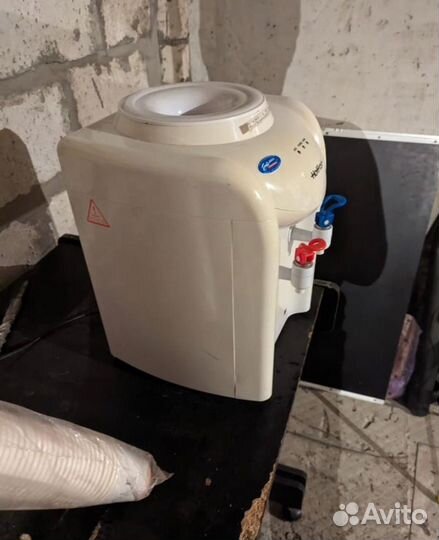 Кулер для воды