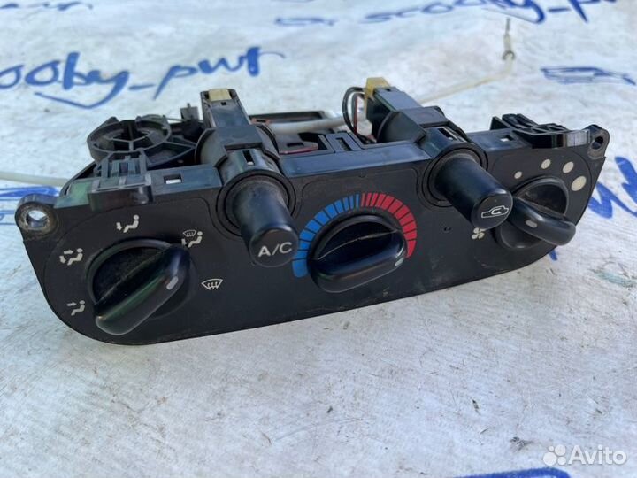 Блок климат-контроля Subaru Impreza Wrx Sti GC8