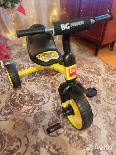 Велосипед трёхколёсный