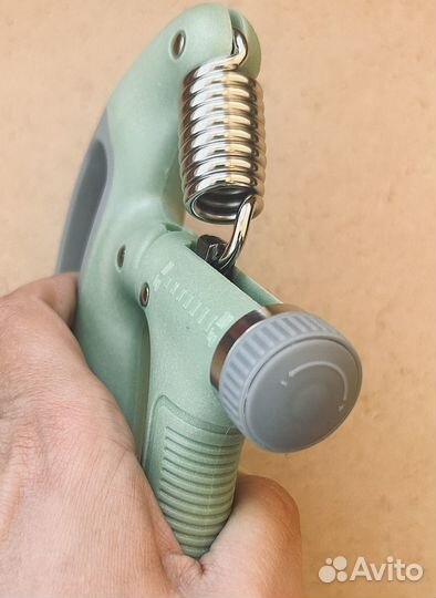 Эспандер кистевой регулируемый