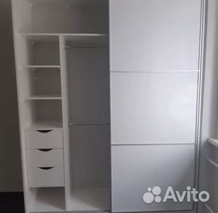 Шкаф купе с зеркалом