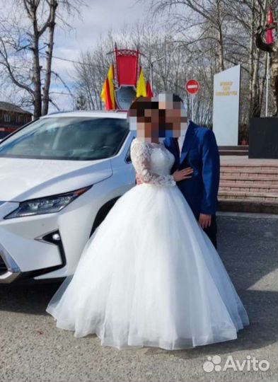 Свадебное платье