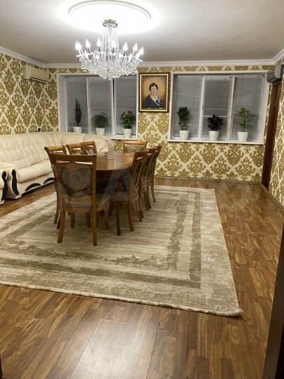 3-к. квартира, 130 м², 3/4 эт.