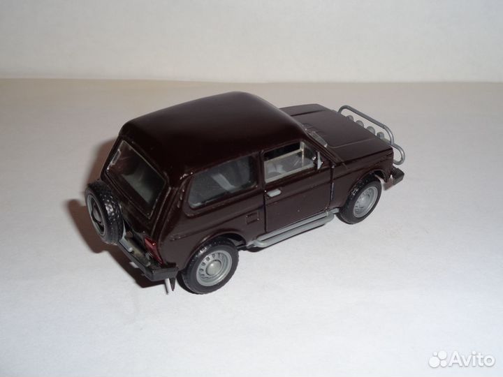Ваз-21213 Нива модель автомобиля 1/43