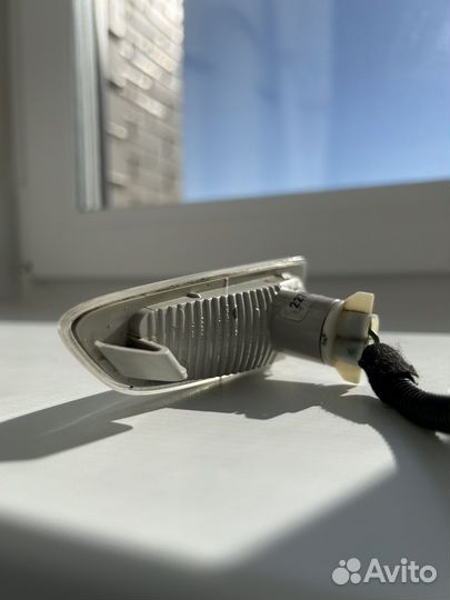 Фонарь указателя поворота opel astra j