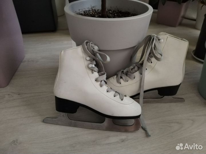 Коньки фигурные
