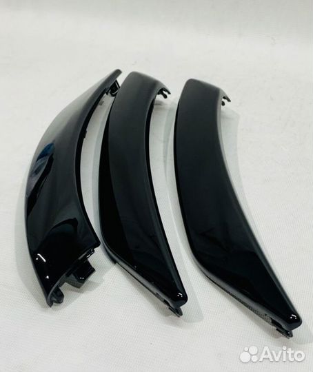 Накладки вставки ручек дверей Лада Веста глянец