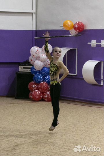 Продам купальник для художественной гимнастики б/у