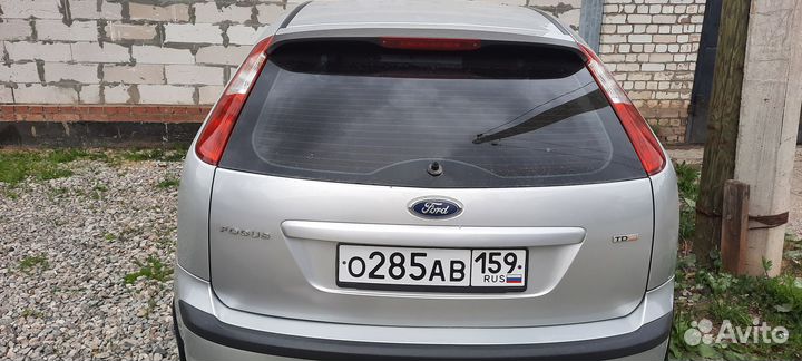 Форд фокус 2 крышка багажника хечбек