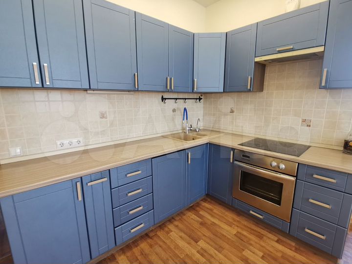 2-к. квартира, 70 м², 5/16 эт.