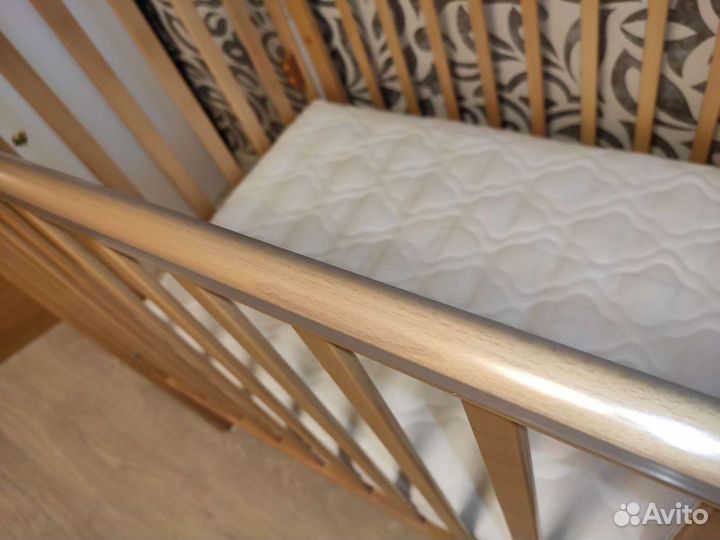 Кроватка детская