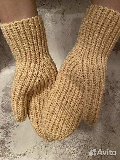 Шапка варежки вязаный комплект