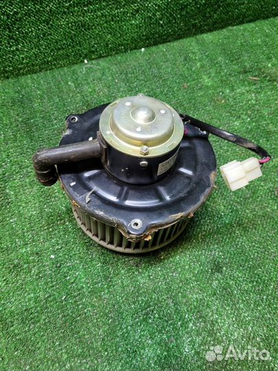 Моторчик печки Geely Otaka (1800068180) MR479QA