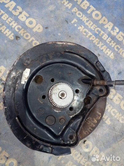 Задняя ступица Mitsubishi Galant 8 седан 1999