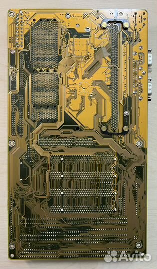 Shuttle HOT-637 + PII 266 + 128Mb