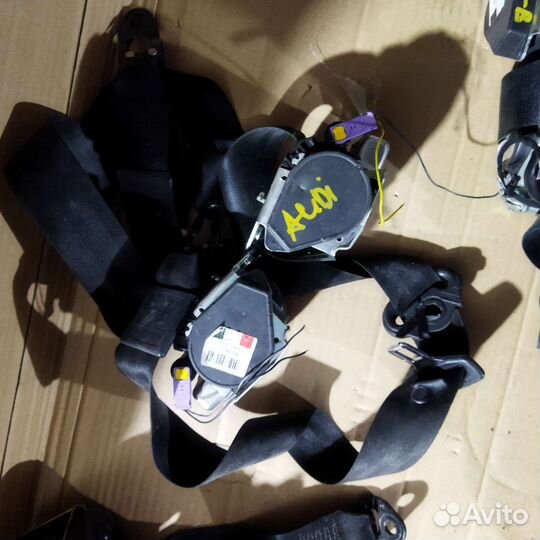 Ремень безопасности передний Audi a4b7