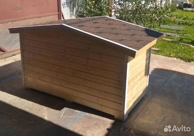 Будка утеплённая с крыльцом