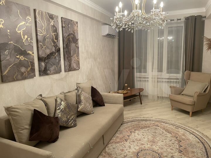 2-к. квартира, 80 м², 5/9 эт.