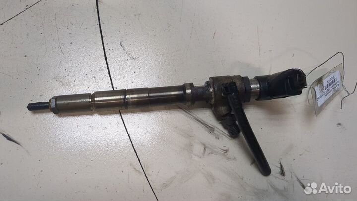 Форсунка топливная Volkswagen Jetta 6, 2011