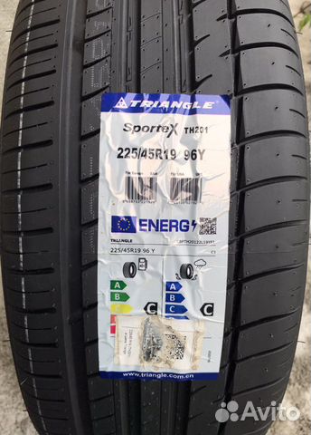 Triangle TH201 225/45 R19 96Y