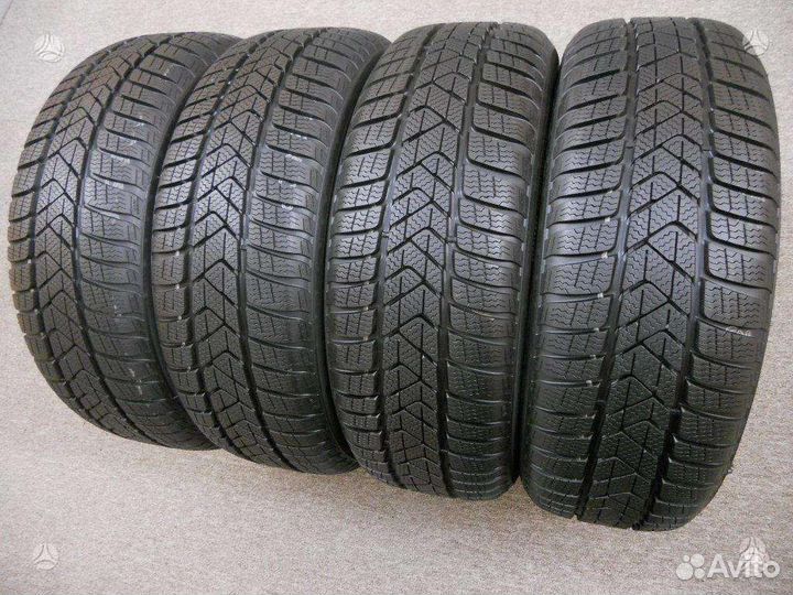 Pirelli Winter Sottozero 3 215/55 R17