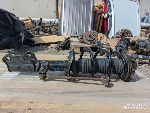 Стойка амортизатора передняя Хендай Туксон 3