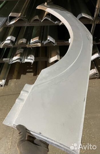Арка левая Mitsubishi Pajero 3 1999-2006 3дв