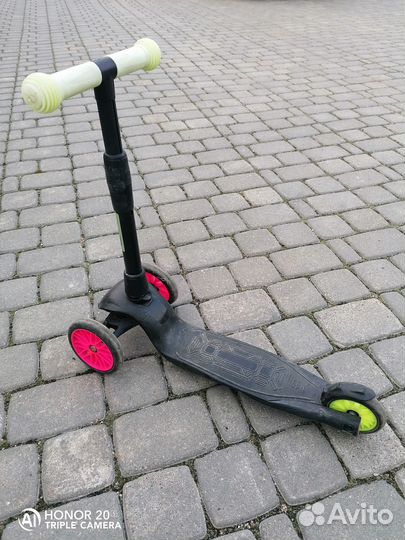 Самокат детский трехколесный