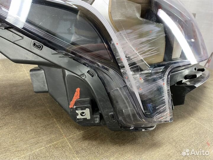 Фара правая Kia Rio с 2020 года