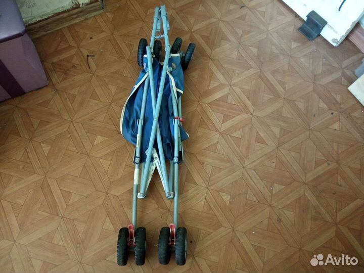 Детская коляска трость